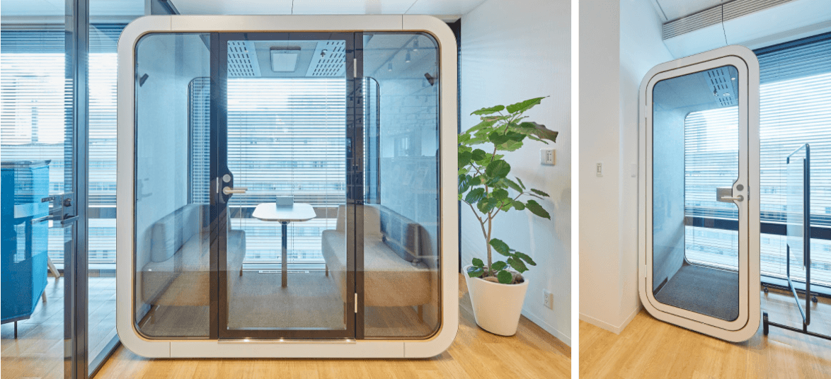 コワーキングスペースに設置されている電話ブース