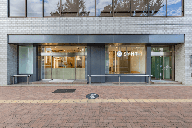 外観 姫路駅から好アクセス。