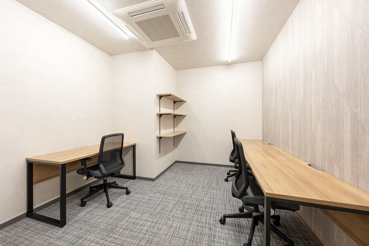 BIZcomfort熊本城前_レンタルオフィス8号室 ©bizcomfort