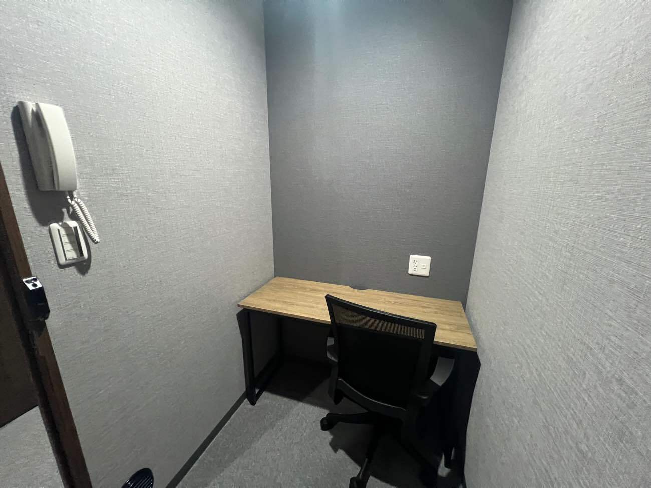 専有部_個室。追加料金なしで登記可能です。