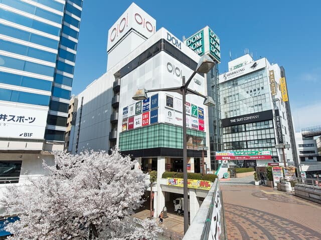 外観_駅直結のマルイ館内に施設があるため、お客様の招待にもピッタリです。