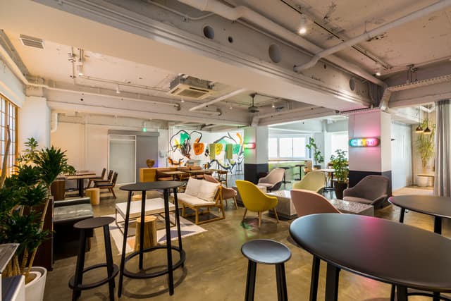 8F_LOUNGE_お客様を招いての打ち合わせやご商談にも利用可能