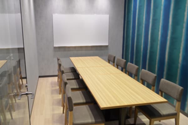 共用部_会議室です。2部屋用意し、多様な用途での利用が可能です。