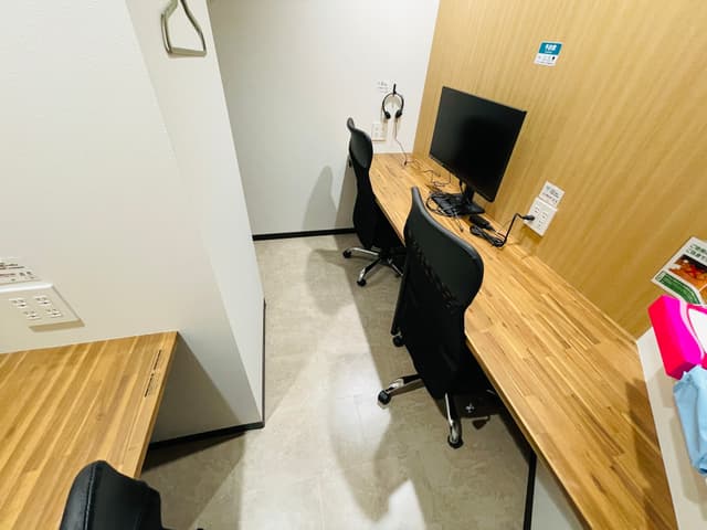 専有部_3名個室。個別空調で快適に過ごせます。