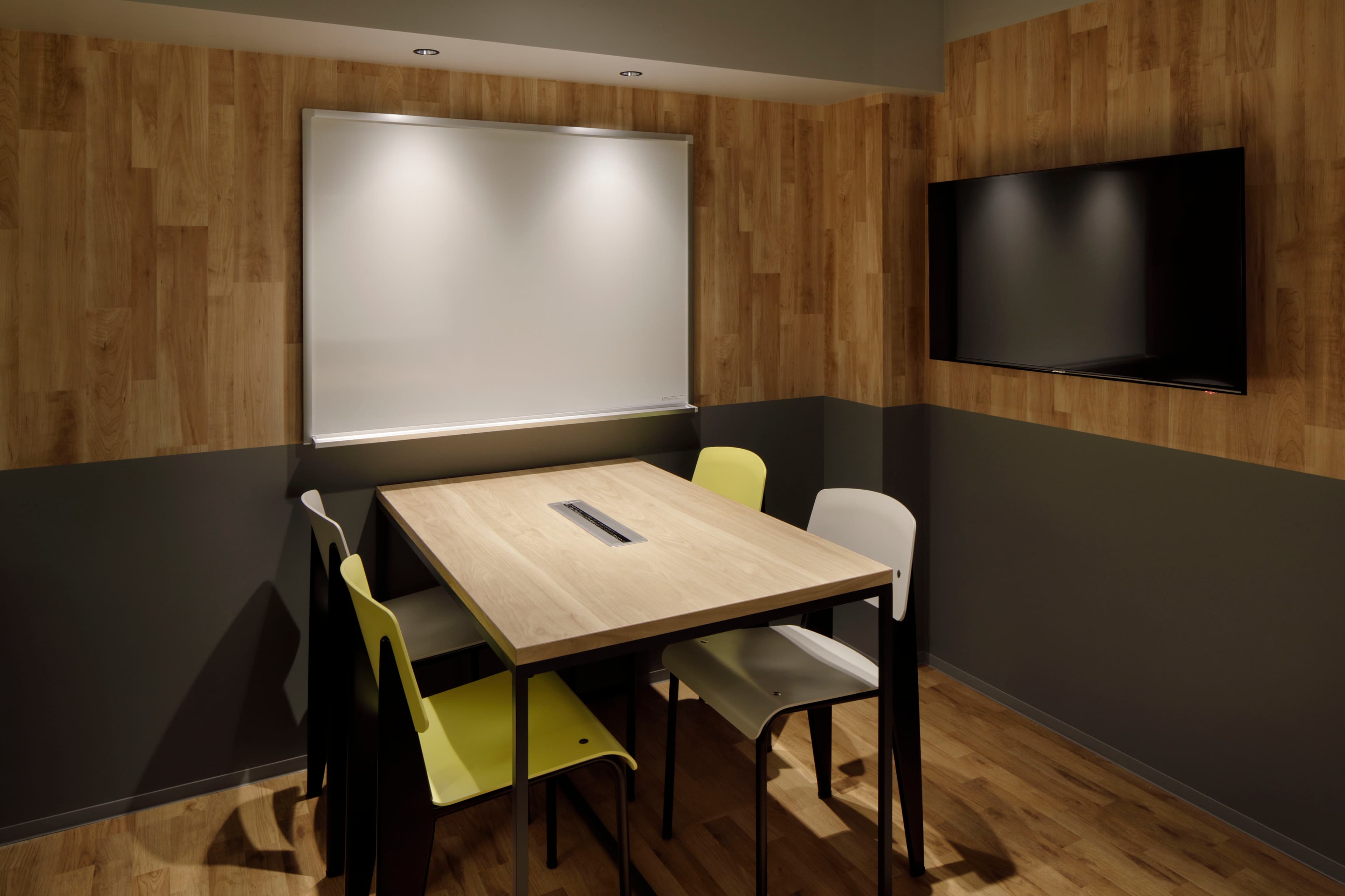 workcourt_047