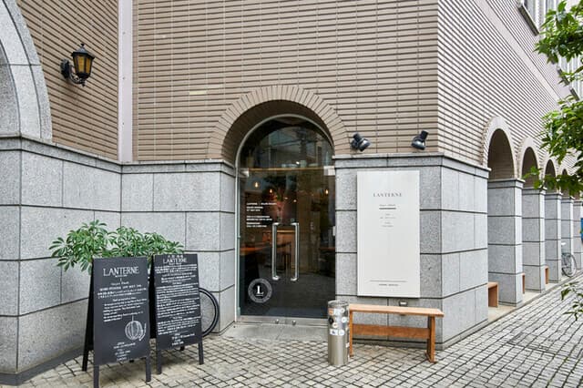 近隣の飲食店_ランタン(徒歩6分)