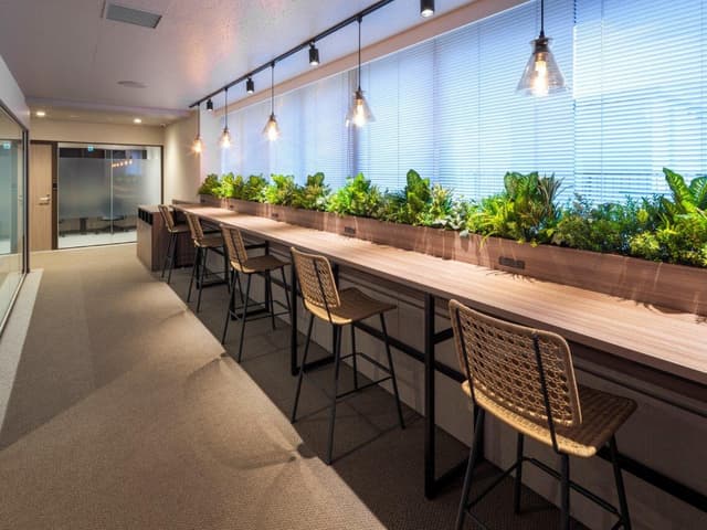 共用部_リフレッシュエリア。休憩や気分転換の場所としてご活用いただけます。