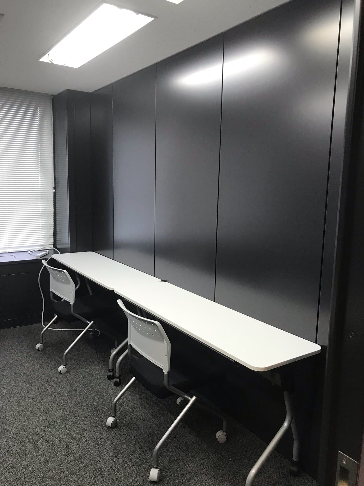 ワークスペース_デスク・椅子・キャビネットは無料でご利用いただけます