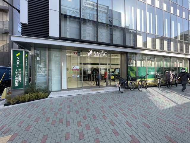 近隣の金融機関_三井住友銀行錦糸町支店(徒歩6分)