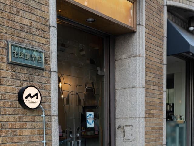外観_オフィスは登録有形文化財「生駒ビル」内にあり、御社のブランドも高めることが出来ます。
