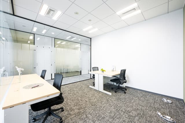 Regus_5名_