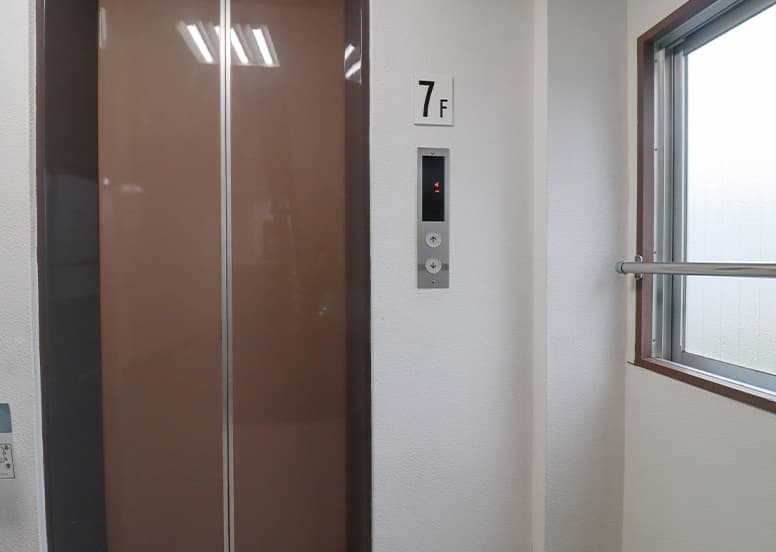 エレベーター