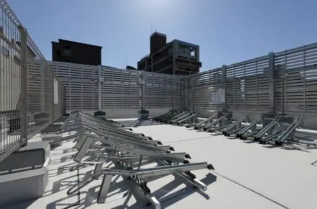 その他_駐輪場。ビル1階に無料駐輪場があります。※画像はイメージです。©bizcomfort