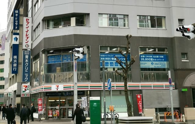 近隣のコンビニ_セブンイレブン名古屋伏見駅前店様(ビル1階)
