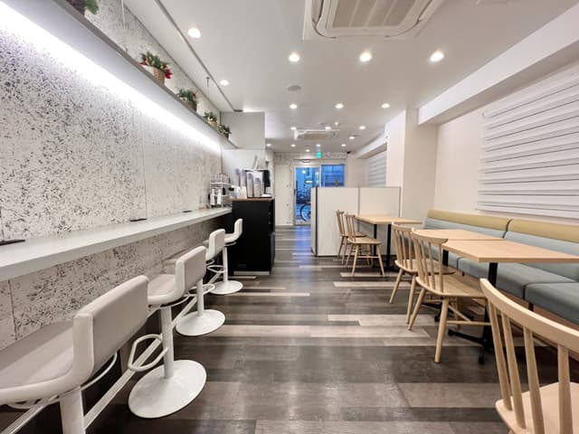 ラウンジ