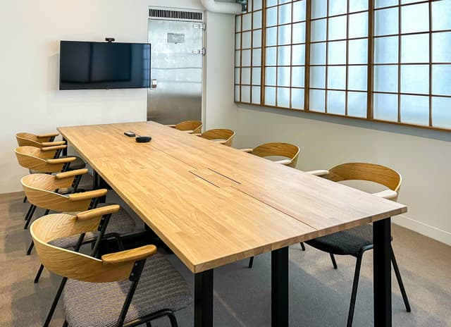 8F_meeting roomA_8名まで利用可能