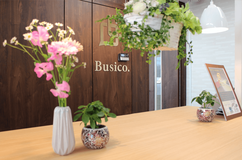 エントランス_おしゃれなエントランスになっています。