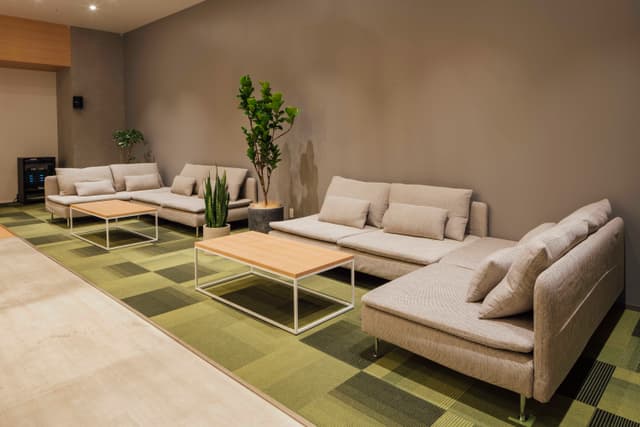 コワーキングスペースtovio_ソファ席もございます。