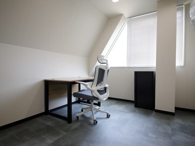 専有部_個室。オフィスの住所で会社登記をしたり、郵便物を受け取ることもできます。