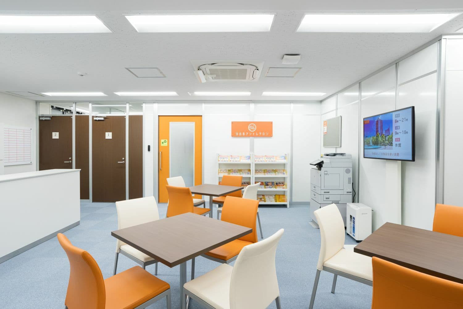 共有部_ラウンジ。グループワークや個人での作業、休憩にも対応したフレキシブルなスペースです。