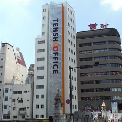 外観_秋葉原駅から徒歩3分に位置しています。