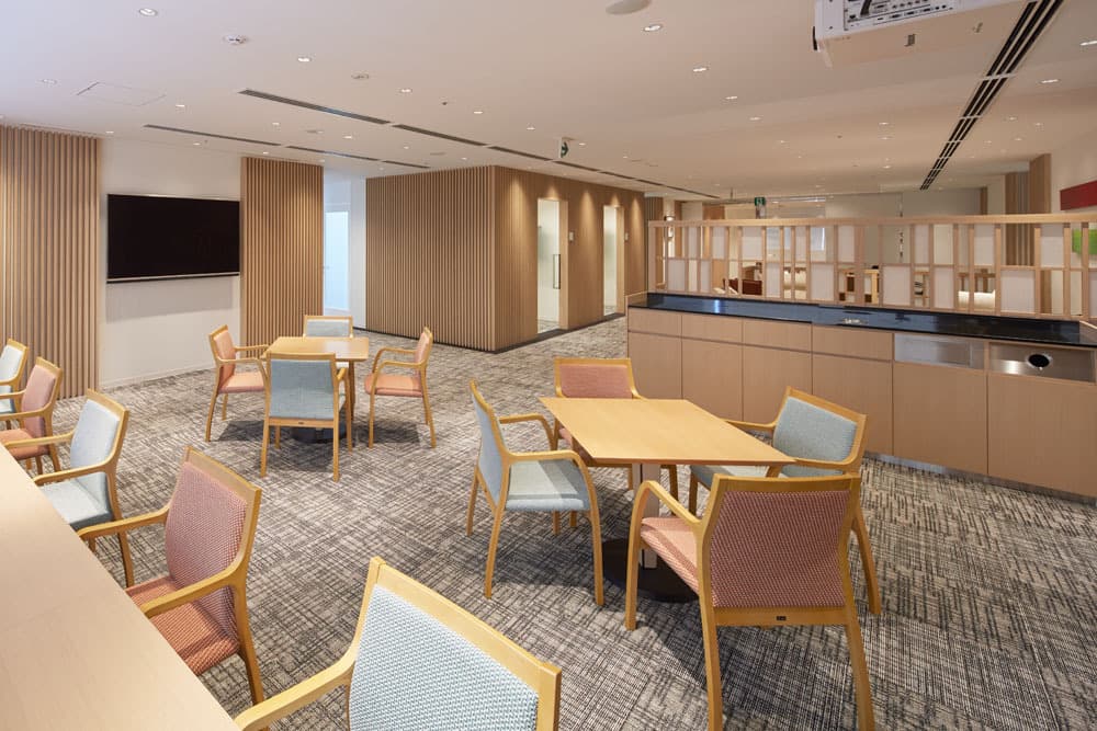 EO品川_ラウンジ3