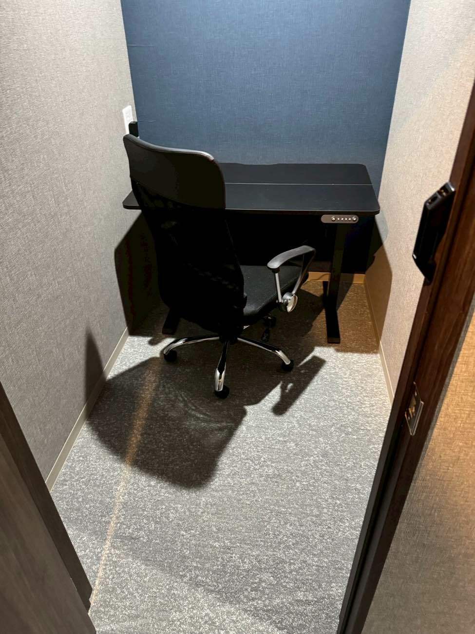 専有部_個室。追加料金なしで登記可能です。