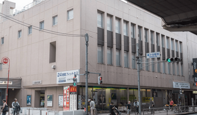 近隣の金融機関_三井住友銀行 幡ヶ谷支店(徒歩5分)