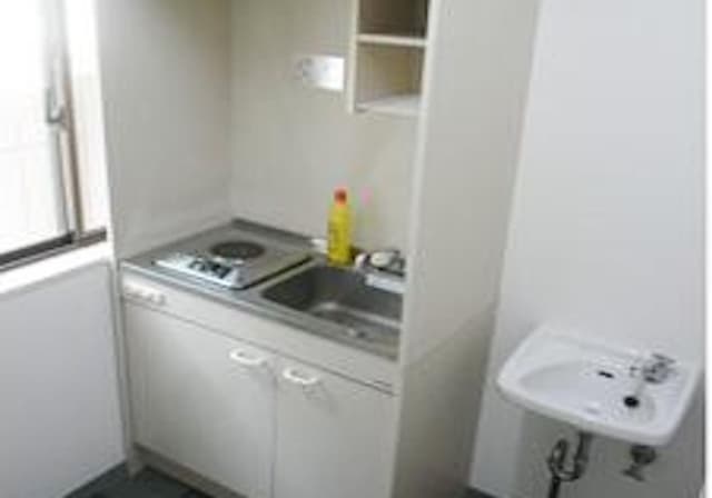 共用部_利用者様は共用で給湯室のご利用が可能です。