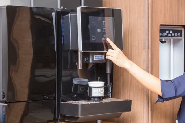 設備_仕事合間の休憩や気分転換にサービスドリンクをどうぞ