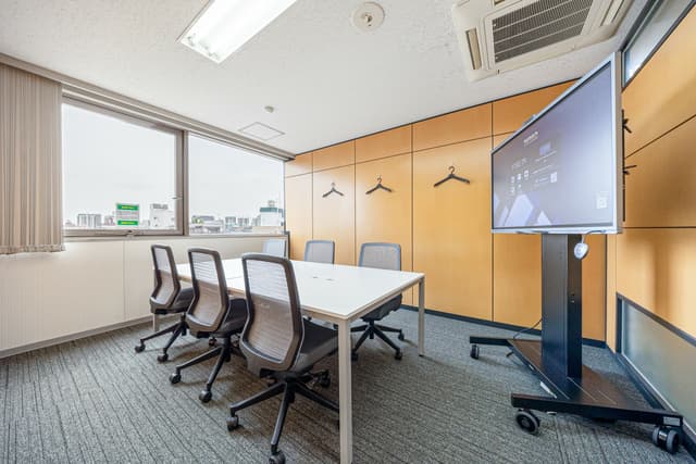 会議室_打ち合わせや外客対応をすることができます_