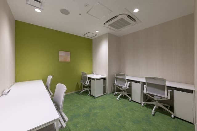 専有部_5名用個室。光熱費・インターネット利用料・清掃費が月額料金に含まれています。