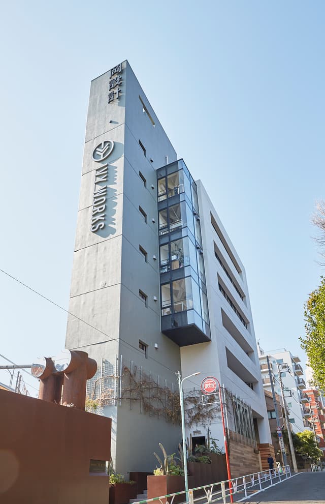 外観_千駄ケ谷駅から徒歩3分の場所にあります。