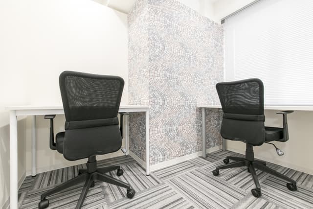 個室_個室スペースなのでビジネスに集中できます。