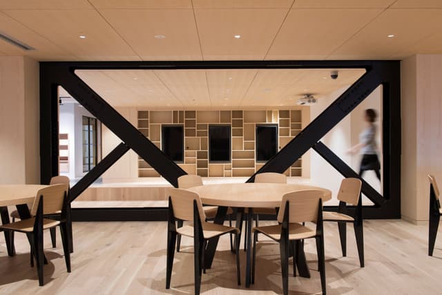 共有部_フリースペース。貸切って使うことで、最大60人規模のイベントを開催することもできます。