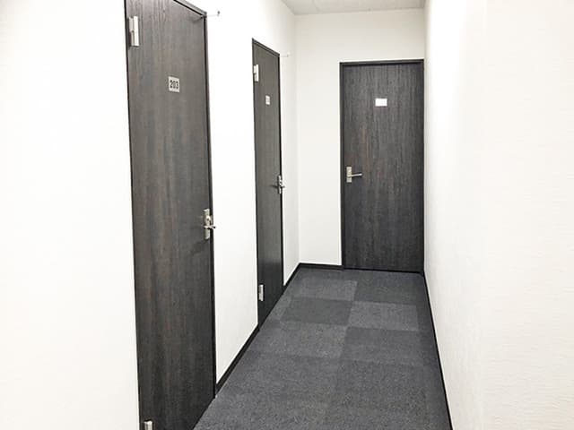 共用部_各個室は完全に仕切られているため入居者様のプライベート空間を確保可能です。
