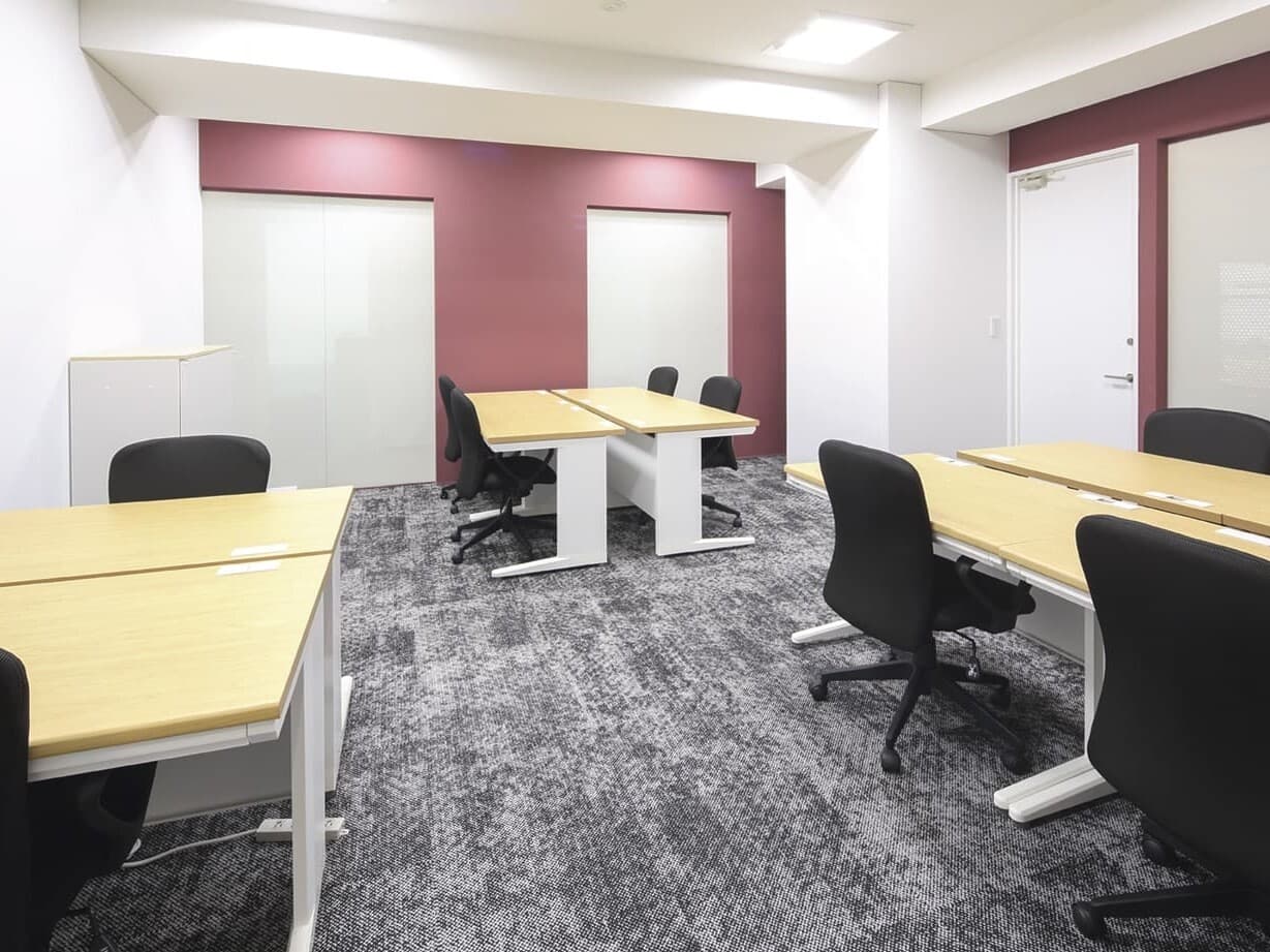 個室_企業の本社はもちろん、支店・営業所として、また起業時のオフィスとしてもお使いいただけます。