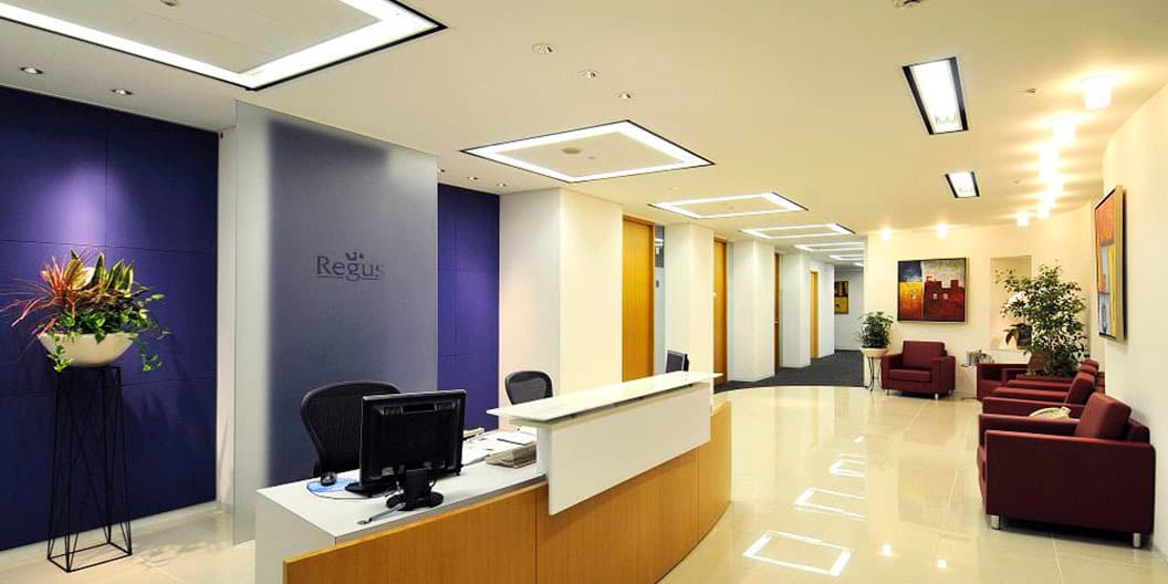 2_Japan_Tokyo_Shinjuku-Park-Tower_Reception-1