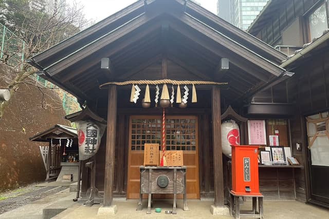近隣の神社_久國神社(徒歩4分)_周辺には氷川神社もあります