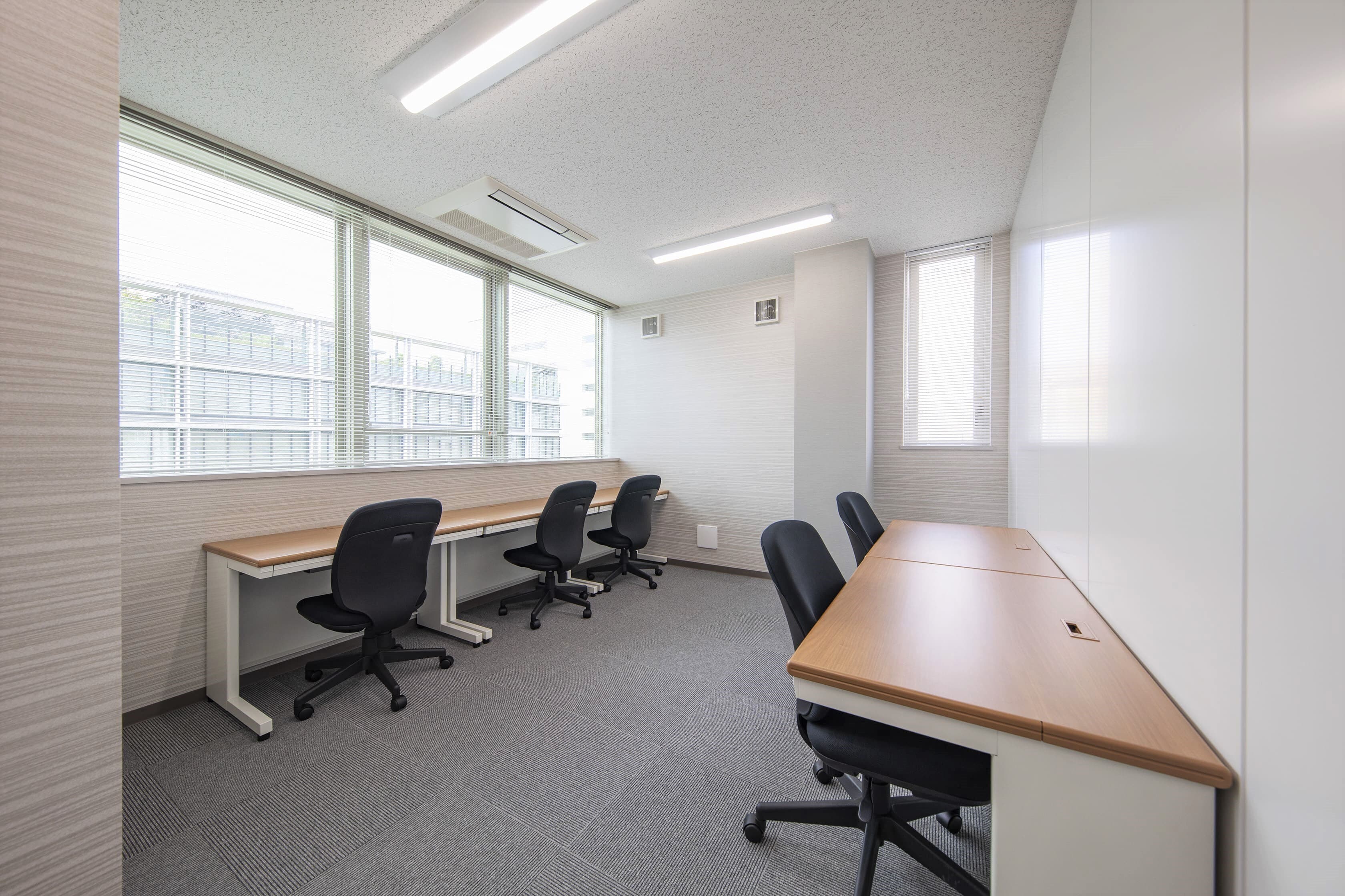 個室_6~8名で利用可能です。