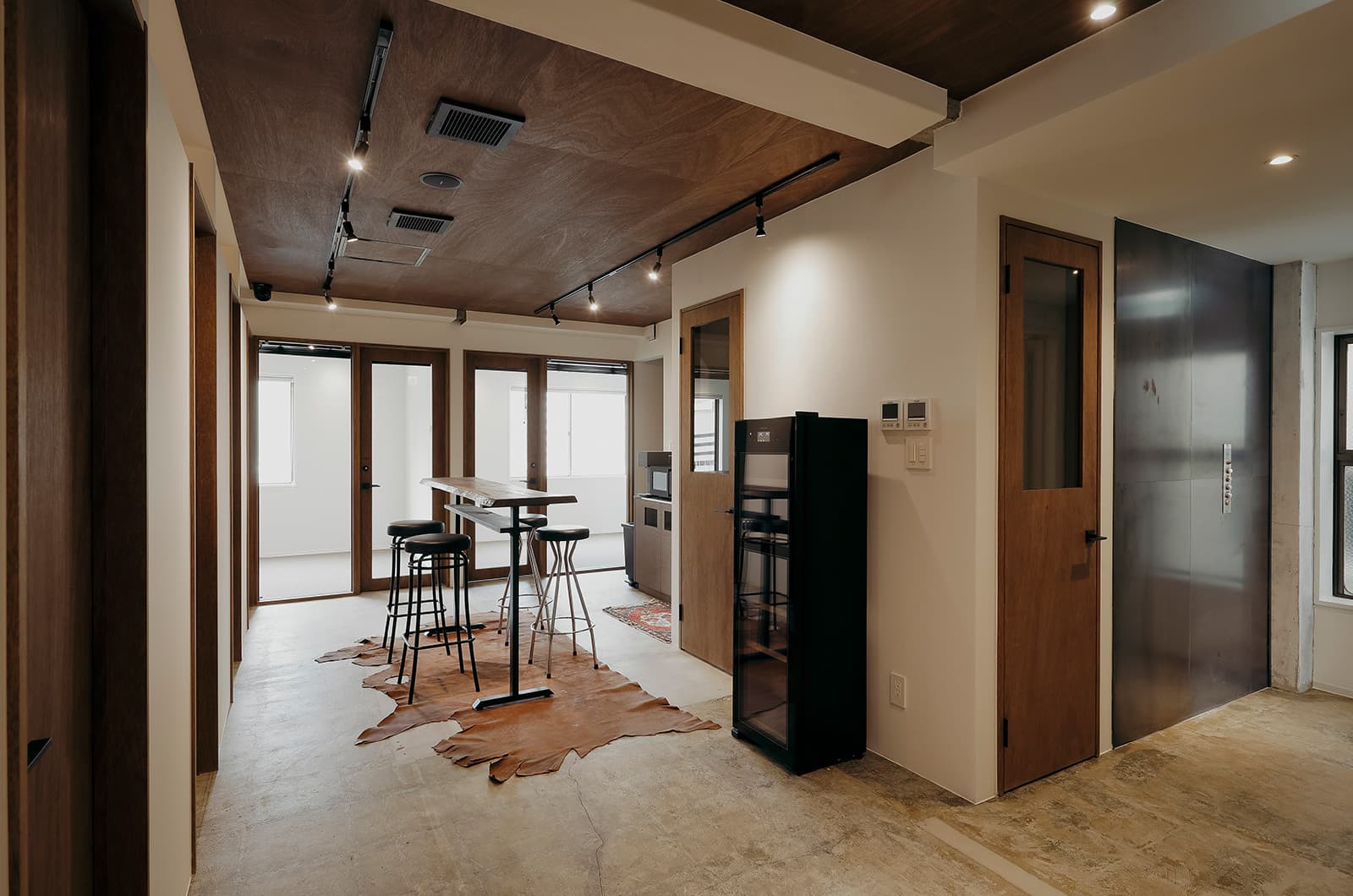 共有部_ラウンジ。気分を変えて作業することもできます。