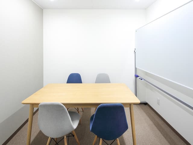 会議室_少人数でのミーティングや商談などに向いています©Regus