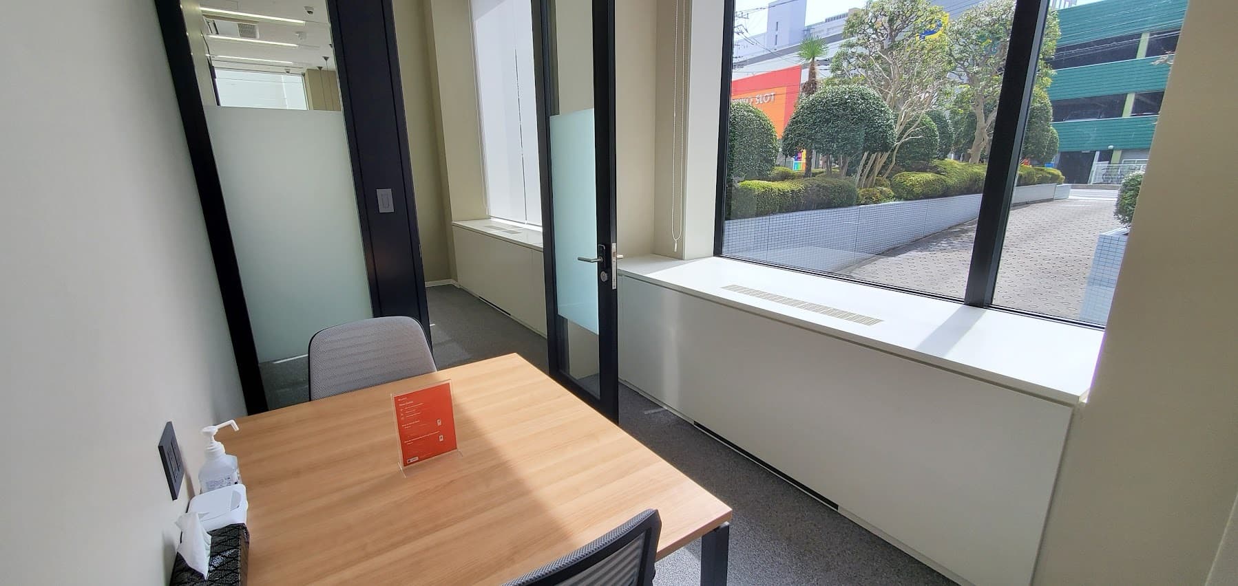 workspace_for_2_seats_2