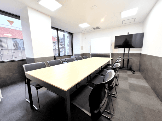 会議室_事前予約にてご利用可能なモニター完備の貸し会議室