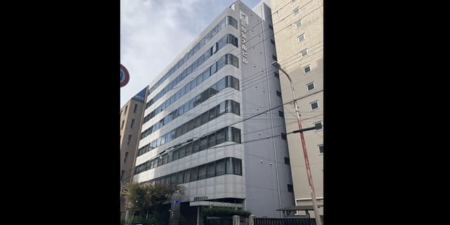 外観_新大阪駅より徒歩5分の場所にあります。©Regus