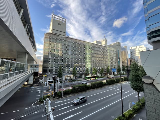 建物外観_汐留駅側