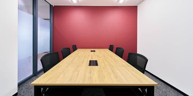 共有部_会議室。少人数から1時間単位で利用可能です。※画像はイメージです。©Regus