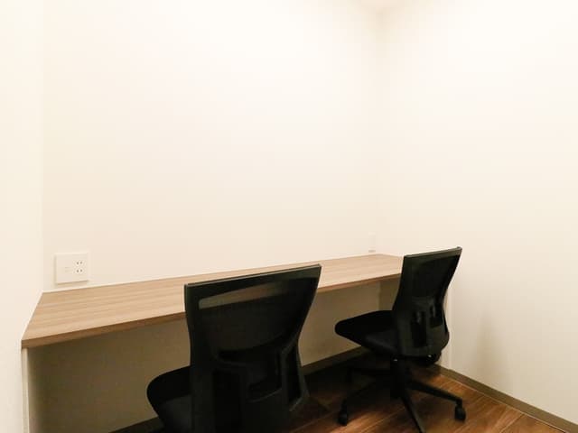 オフィス(個室・家具付)