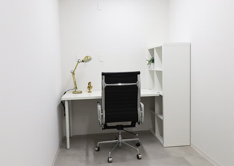 専有部_1名用個室(家具付き)