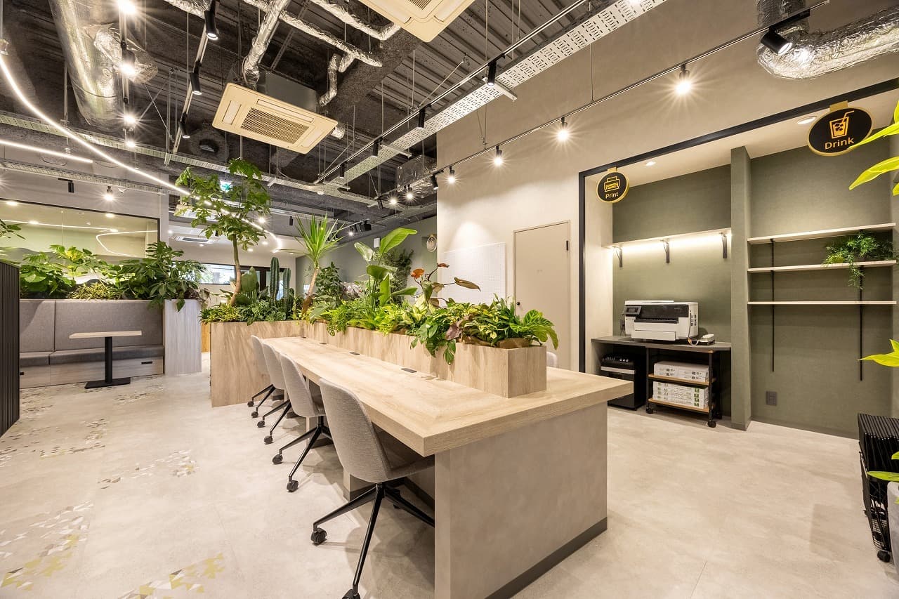 Wi-Fiやプリンター、シュレッダー、オフィス備品も自由に利用することができます©bizcomfort